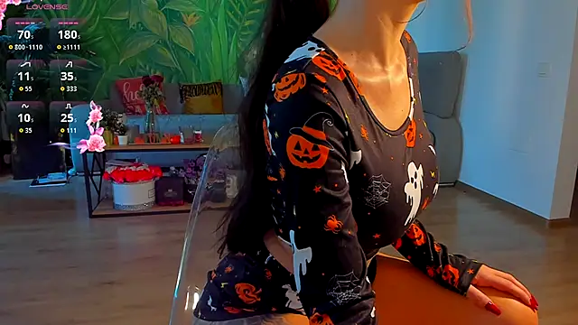 PinkyisHere online show from October 30, 2025, 1:20 pm