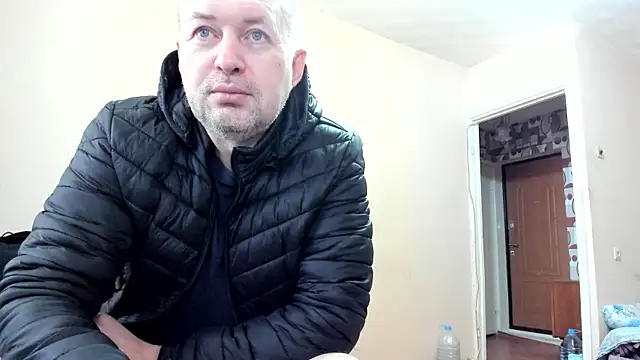 SanFrantsisko online show from November 19, 2025, 6:46 am