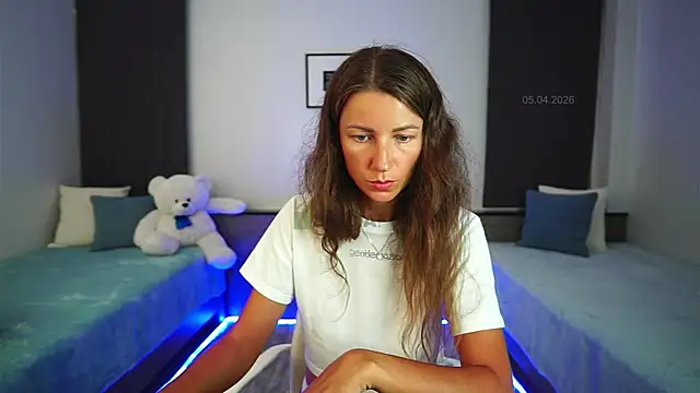  Anna Shine  online show from April 9, 2026, 12:22 pm