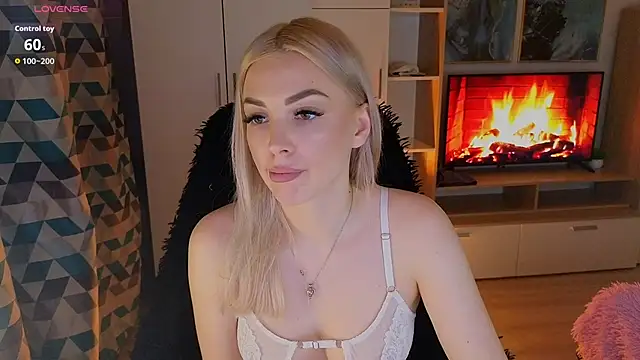 Snapshot of MilanaOmg chatting on March 4, 2026, 8:16 pm MilanaOmg online show from March 4, 2026, 8:16 pm