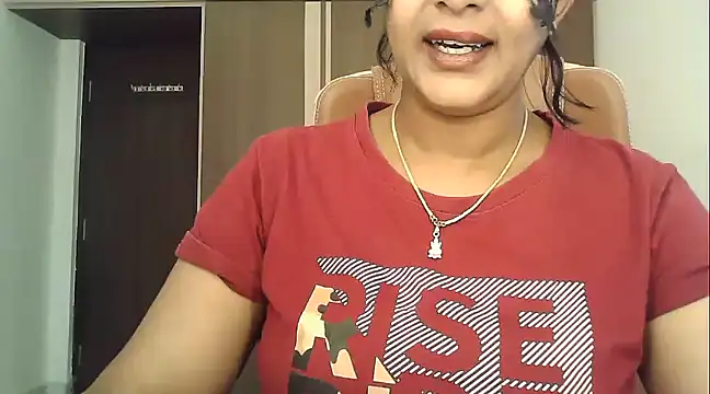 Snapshot of Spandana_Sweety chatting on March 7, 2025, 6:24 am Spandana Sweety online show from March 7, 2025, 6:24 am
