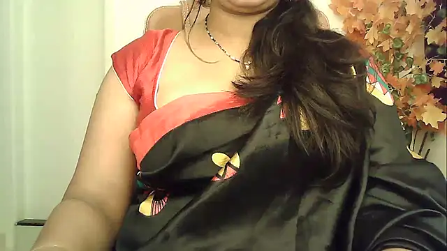 Snapshot of Spandana_Sweety chatting on April 1, 2026, 5:53 am Spandana Sweety online show from April 1, 2026, 5:53 am