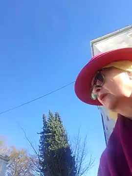 Snapshot of MucMilf59 chatting on December 19, 2025, 11:56 am MucMilf59 online show from December 19, 2025, 11:56 am