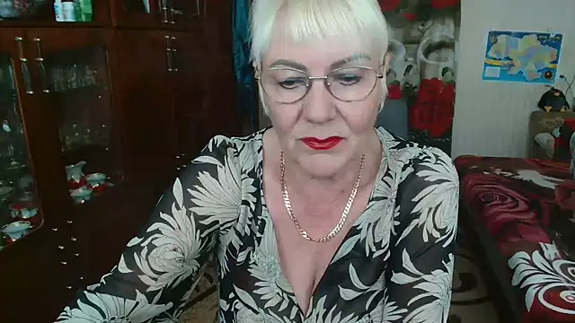 Snapshot of JenaCheim chatting on May 5, 2026, 5:32 am JenaCheim online show from May 5, 2026, 5:32 am