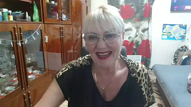 JenaCheim online show from December 21, 2025, 5:36 pm