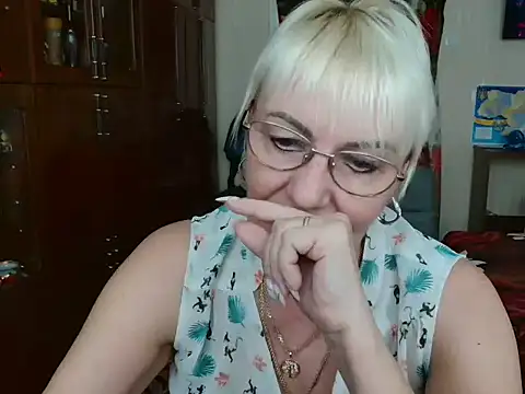 JenaCheim online show from March 11, 2025, 6:08 am