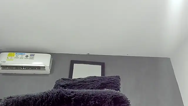 SandraGoldstein online show from September 26, 2025, 2:07 am