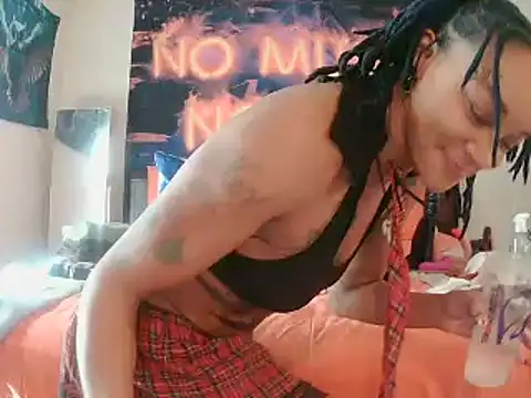 EnticingAaliyah online show from March 3, 2025, 6:24 pm