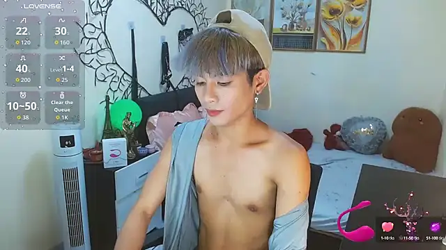 WildestTwink online show from September 8, 2025, 4:17 pm