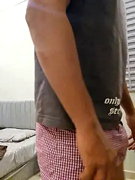 shakir12340 online show from February 2, 2026, 7:13 pm