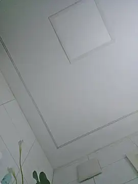 ktmtom247 online show from December 15, 2024, 3:42 pm