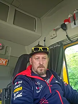 ktmtom247 online show from April 22, 2026, 10:11 am