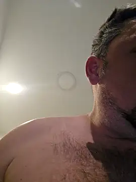 ktmtom247 online show from April 12, 2026, 2:59 am