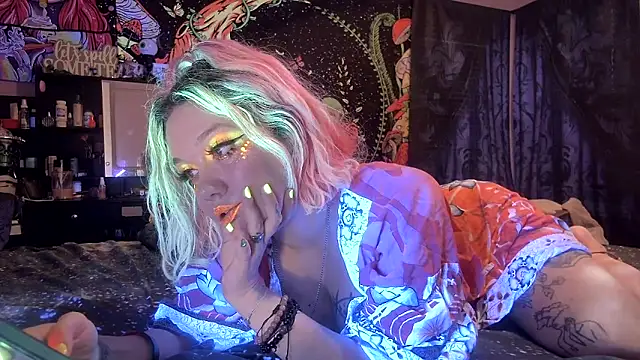 TEXASMARYYYJANE online show from October 15, 2025, 11:46 pm