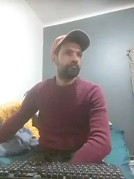 foyler online show from November 27, 2025, 7:42 am