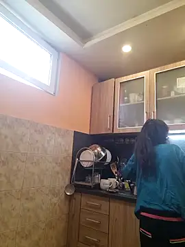 rposhta1991 online show from October 18, 2025, 7:21 am