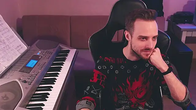 Sweetparker online show from October 31, 2025, 3:41 pm