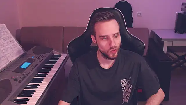 Sweetparker online show from January 14, 2025, 9:30 pm