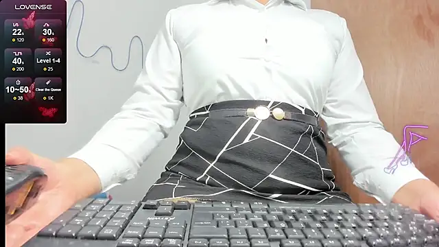 ReyleDoll online show from February 7, 2026, 10:07 pm