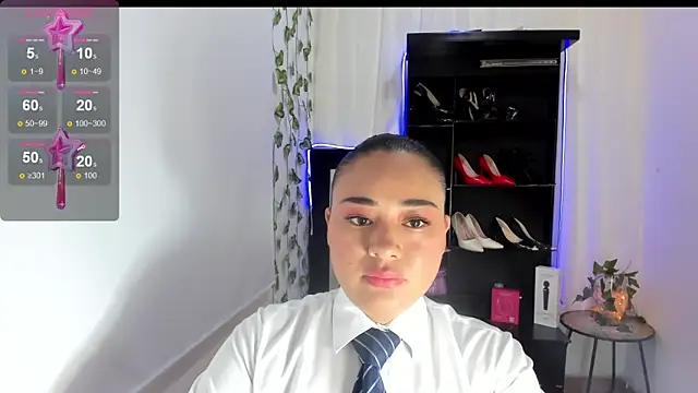 ReyleDoll online show from March 4, 2026, 9:00 pm