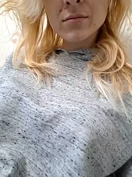 YogisticJuli666 online show from March 11, 2025, 6:52 am