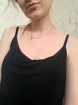 YogisticJuli666 online show from September 13, 2025, 7:30 am