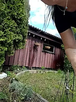 Snapshot of SwedishJennifer chatting on May 20, 2026, 12:02 pm SwedishJennifer online show from May 20, 2026, 12:02 pm