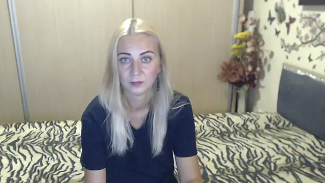 MirabelaSweet online show from July 10, 2026, 12:05 pm