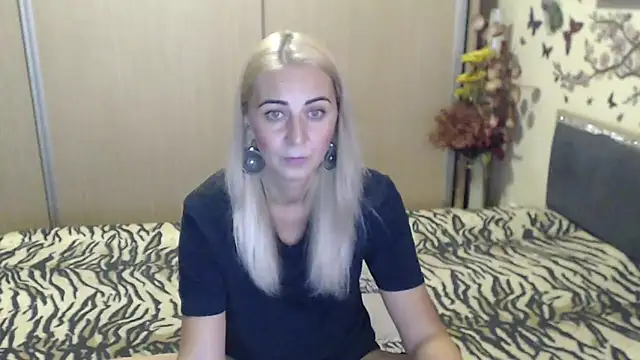 MirabelaSweet online show from July 9, 2026, 9:32 am