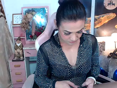 AsianMariaTs online show from November 18, 2025, 2:53 pm