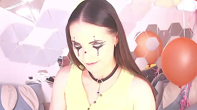 LexiKiss online show from February 21, 2025, 11:44 am