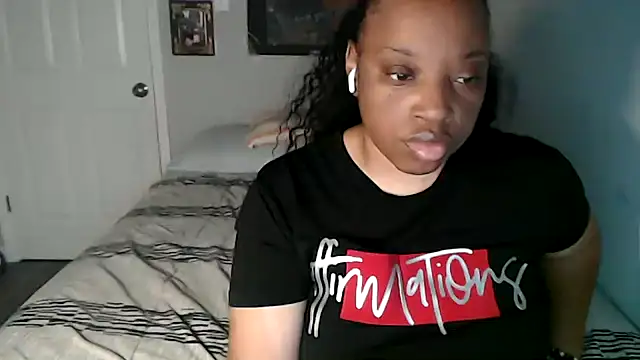 Sexymona1218 online show from September 25, 2025, 7:31 pm