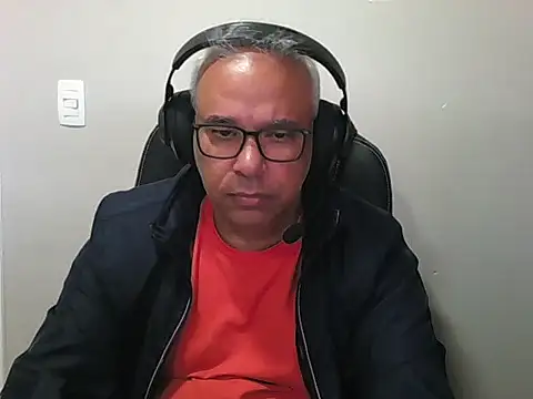 Snapshot of MorenoBrazil69 chatting on June 1, 2026, 6:40 pm MorenoBrazil69 online show from June 1, 2026, 6:40 pm
