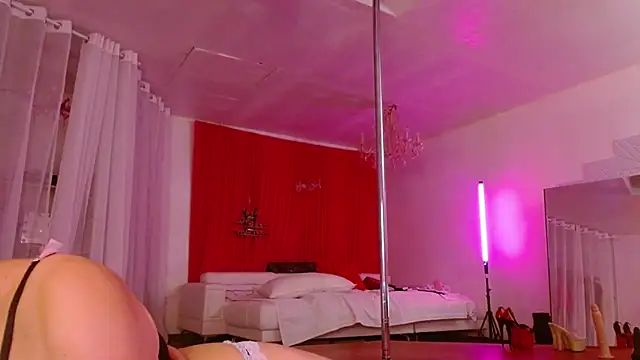 Sweet-Ginger online show from September 14, 2025, 3:56 pm