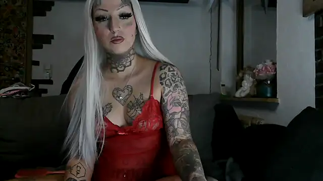 RoxxyInk online show from February 11, 2026, 12:32 am