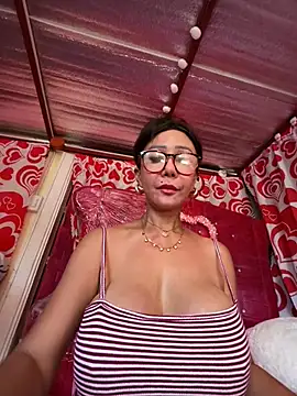 sweetieme online show from March 24, 2026, 1:38 am