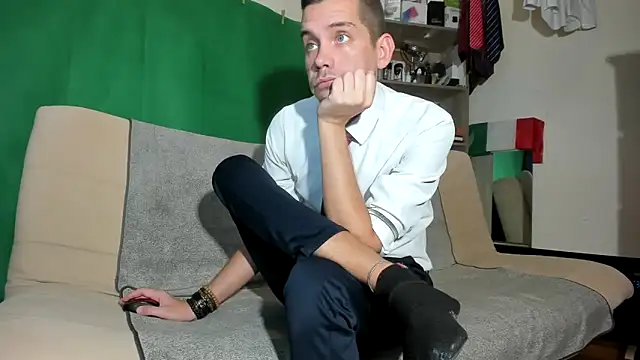 viraglaci18xh online show from November 14, 2025, 2:04 am