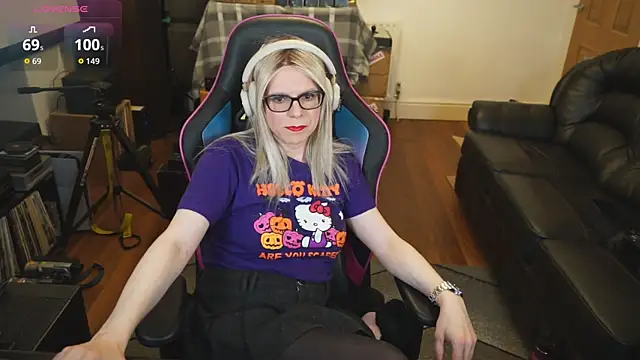 KelseyCobalt online show from September 30, 2025, 8:04 pm