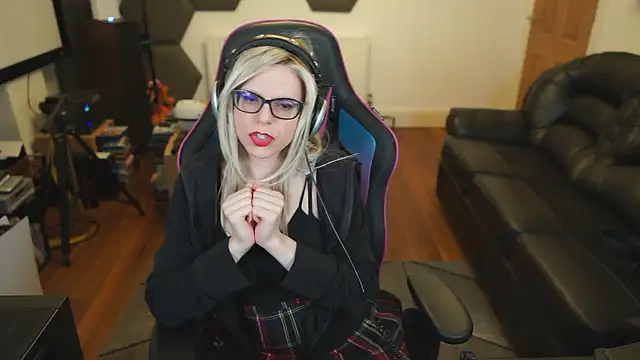 KelseyCobalt online show from February 16, 2025, 9:49 pm