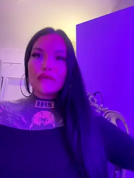 Snapshot of _MelinaCurves_ chatting on November 15, 2025, 11:20 pm MelinaCurves online show from November 15, 2025, 11:20 pm