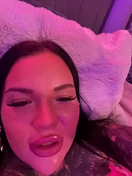 Snapshot of _MelinaCurves_ chatting on September 14, 2025, 7:58 pm MelinaCurves online show from September 14, 2025, 7:58 pm