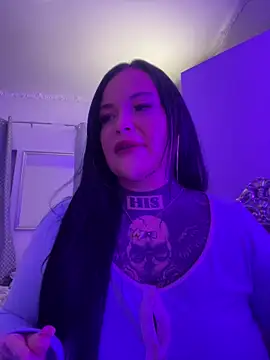 Snapshot of _MelinaCurves_ chatting on November 12, 2025, 2:59 am MelinaCurves online show from November 12, 2025, 2:59 am