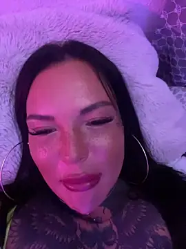 Snapshot of _MelinaCurves_ chatting on September 28, 2025, 12:28 am MelinaCurves online show from September 28, 2025, 12:28 am