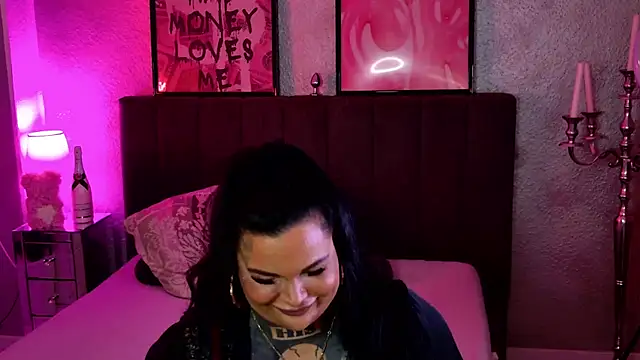 Snapshot of _MelinaCurves_ chatting on March 3, 2025, 12:23 am MelinaCurves online show from March 3, 2025, 12:23 am