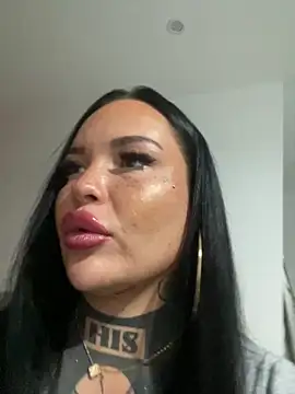 Snapshot of _MelinaCurves_ chatting on September 28, 2025, 5:53 pm MelinaCurves online show from September 28, 2025, 5:53 pm