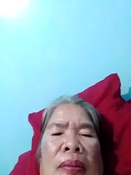 sexylizzy4u online show from April 15, 2026, 9:48 pm