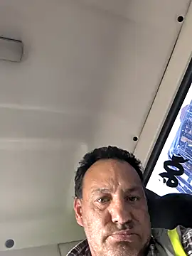 ExoticCarpark online show from April 22, 2026, 1:12 am