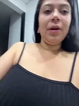 Snapshot of emilyjohanson chatting on April 23, 2026, 6:31 pm emilyjohanson online show from April 23, 2026, 6:31 pm