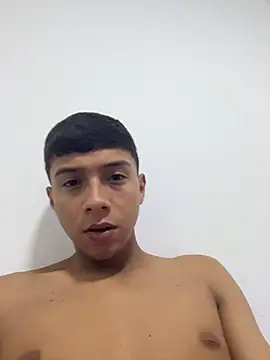 Thiagoo Frost online show from November 6, 2025, 6:56 pm