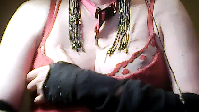 sissy sarah69 online show from April 19, 2026, 7:31 am